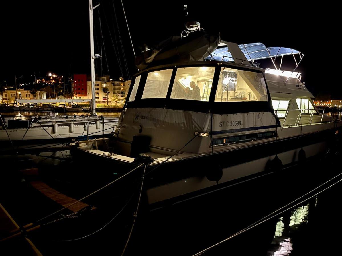 ホテル Navi Yacht A Sete, 2 A 8 Couchages, Privatif エクステリア 写真