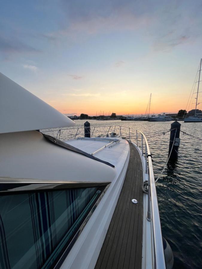 ホテル Navi Yacht A Sete, 2 A 8 Couchages, Privatif エクステリア 写真